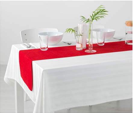 Runner rosso Ikea per Natale