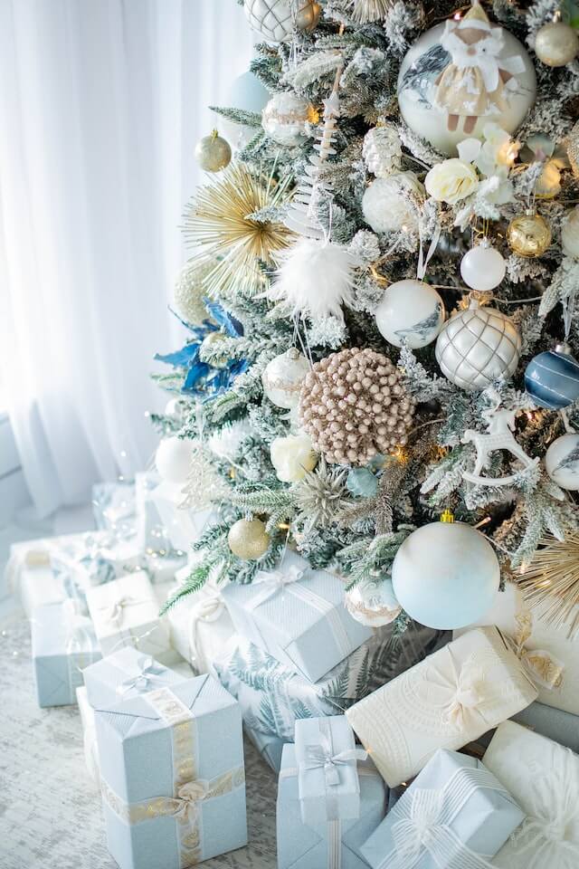 albero di natale bianco neve