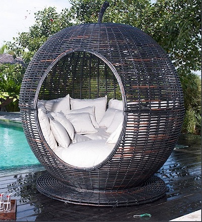 Scopri di più sull'articolo Amaca e divano da giardino e altre proposte per il tuo relax nel verde