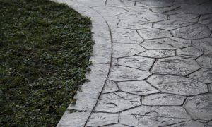 Scopri di più sull'articolo Rivoluziona il tuo pavimento con il cemento stampato