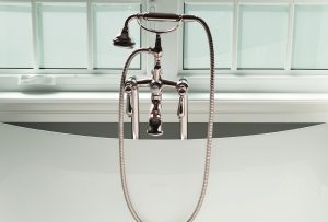 Scopri di più sull'articolo Rubinetti da bagno: quale stile scegliere tra classico e moderno
