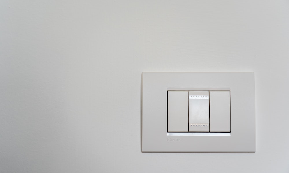 spegnere interruttori luce