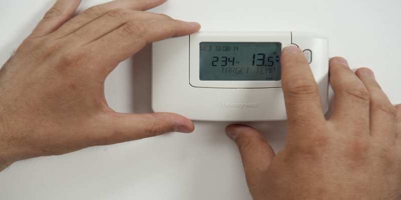 Scopri di più sull'articolo Umidità interna: come tenerla a bada con un termostato intelligente